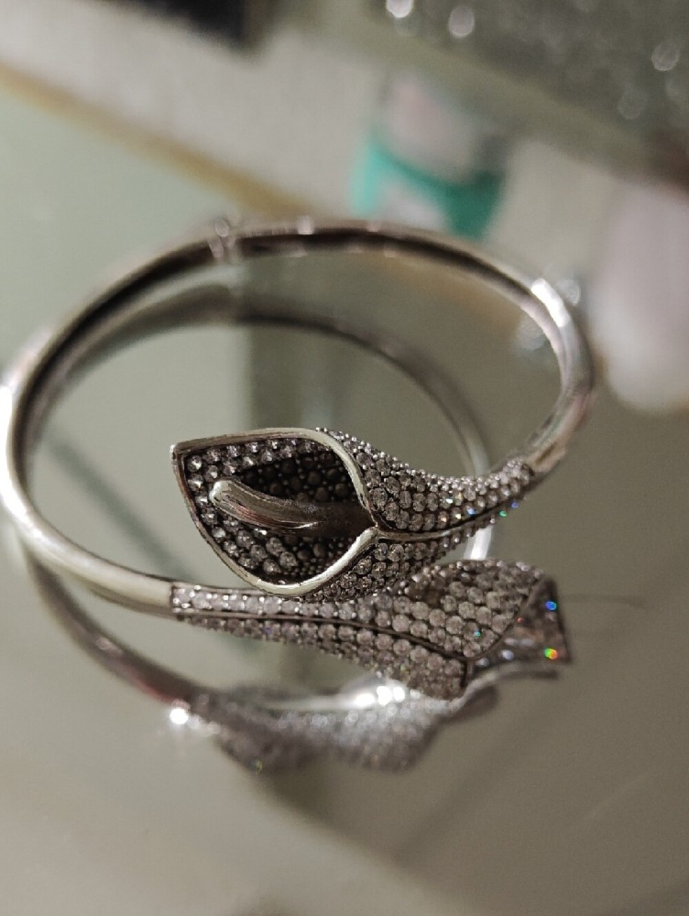 Sterling Silver Pavé Leaf Wrap Bracelet - Silver